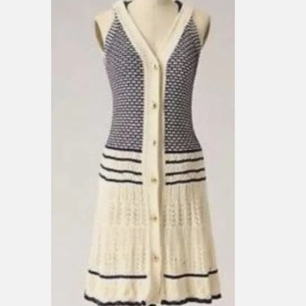 Anthropology LiaMolly New Orleans hooded sleeveless sweater-dress